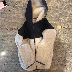 5T Old Navy two-tone sherpa fleece jacket with Hood